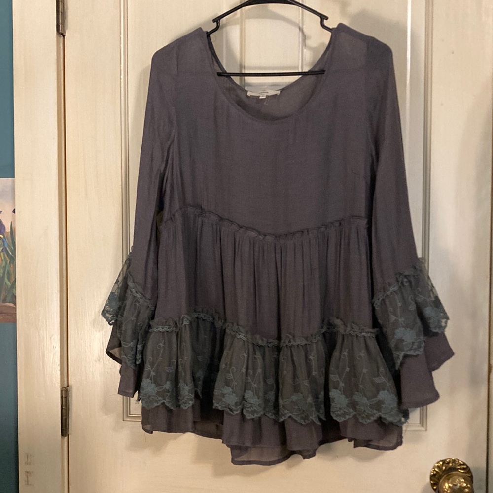 Entro baby doll lace trim top